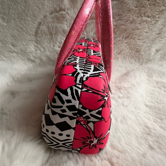 Justice sunglass case- initial K - Picture 5 of 6